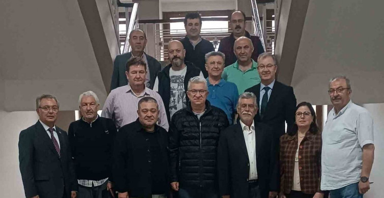 Afyon lisesi mezunları derneği ilk kongresini yaptı