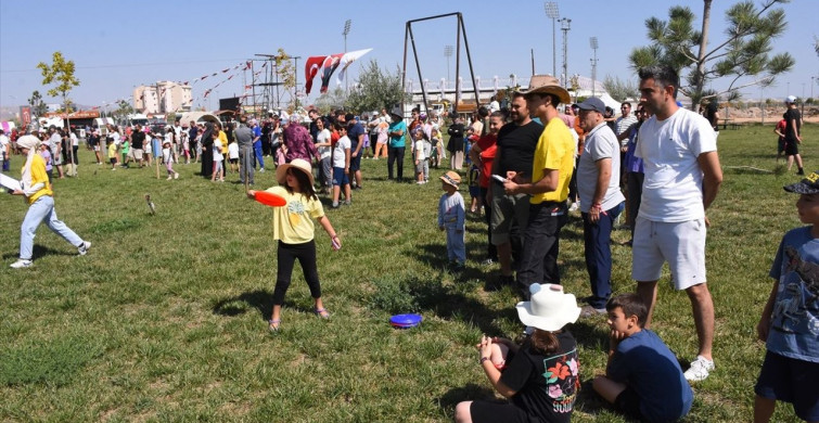 Afyonkarahisar'da Aileler Kampta Buluştu