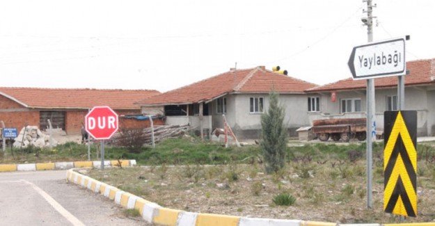 Afyonkarahisar'da Bir Bebek, Annesinin Evi Terk Etmesi Sonucu Açlıktan Öldü