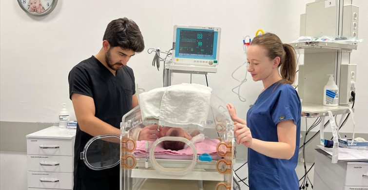 Afyonkarahisar'da Doğup Hemşire Olan İki Eğitimci