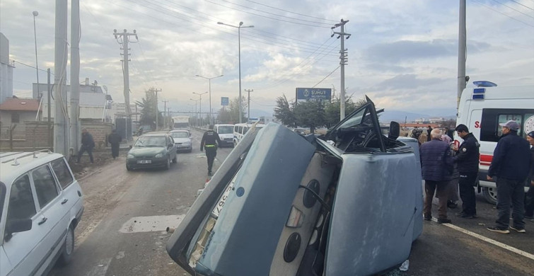 Afyonkarahisar'da Feci Kaza: 7 Yaralı