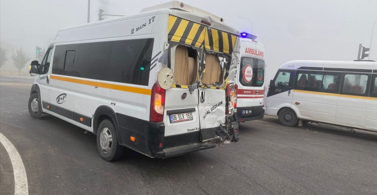 Afyonkarahisar'da Feci Trafik Kazası: 20 Yaralı