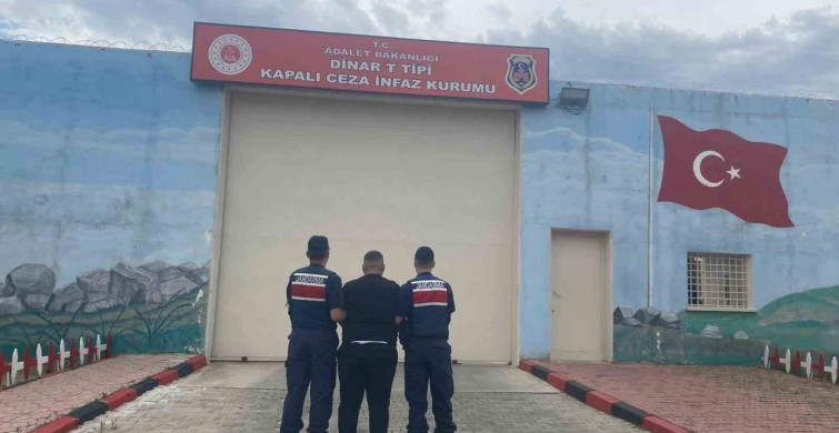 Afyonkarahisar'da jandarma, çeşitli suçlardan aranan 48 kişiyi yakaladı