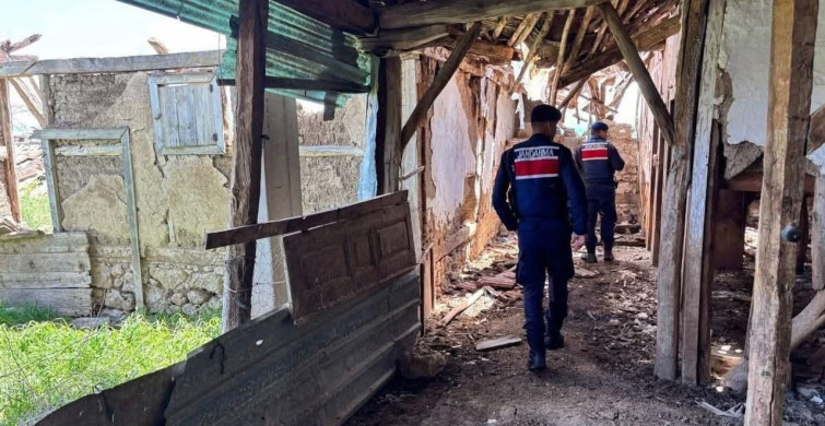 Afyonkarahisar'da Jandarmadan Huzur ve Güvenlik Uygulaması