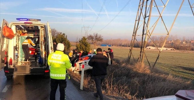 Afyonkarahisar'da Kamyon-Otomobil Çarpışması: Bir Kayıp