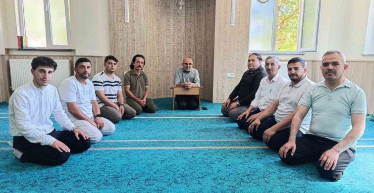 Afyonkarahisar'da kitap oku-yorum projesi devam ediyor