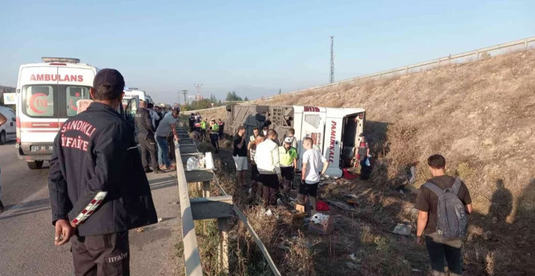 Afyonkarahisar'da korkunç kaza: Çok sayıda ölü ve yaralı var