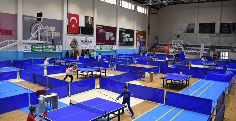 Afyonkarahisar'da Masa Tenisi Şampiyonları Belli Oldu