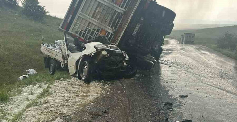 Afyonkarahisar'da Tır Devrilmesi Sonucu Bir Kişi Hayatını Kaybetti