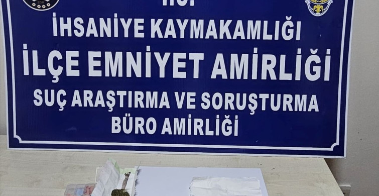 Afyonkarahisar'da Uyuşturucu Operasyonu: İki Şüpheli Yakalandı