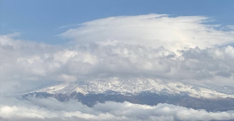 Ağrı Dağı Kış Beyazına Büründü