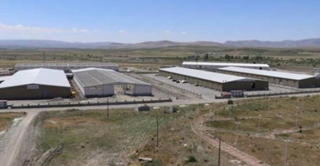 Ağrı'da Kurulan Tekstil Fabrikasına İşçi Alımı Başladı 