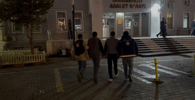 Ağrı'da Metruk Evde 14 Düzensiz Göçmen Ele Geçirildi