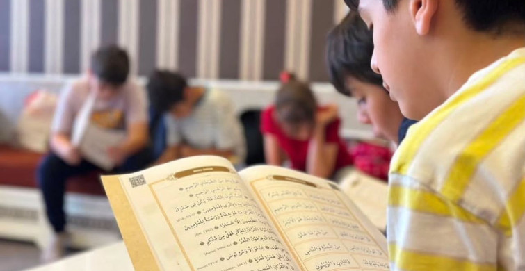 Ağrı'da minik kursiyerlerden şehitler için Kur’an ve dua