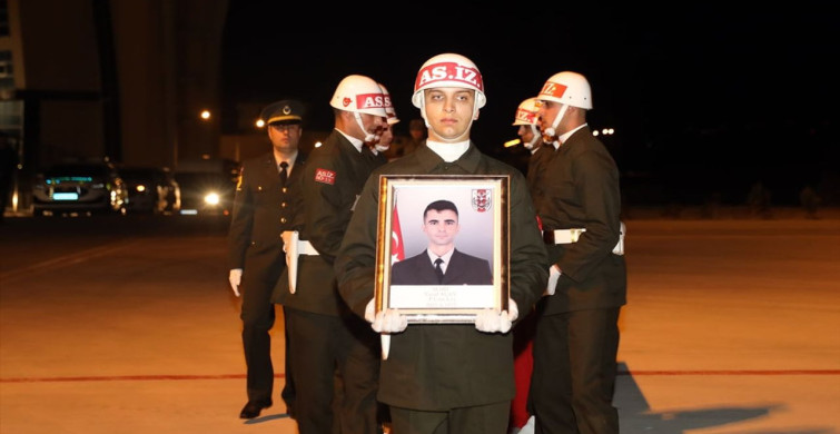 Ağrı'da Şehit Asker İçin Tören Düzenlendi