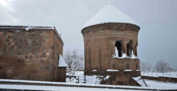 Ahlat'ın Tarihinde Karın Büyüsü