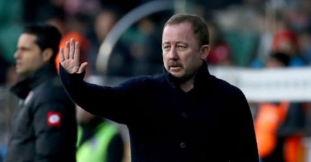 Ahmet Nur Çebi: Kendi Camiasının Çocukları Daima Beşiktaş'a Sahip Çıkmıştır