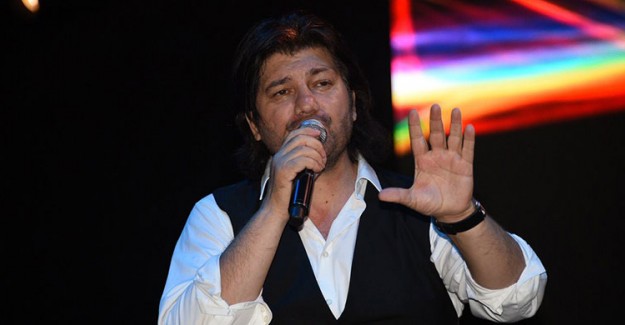 Ahmet Şafak Kimdir? Ahmet Şafak Boyu Kaç, Kilosu Kaç, Aslen Nereli, Sevgilisi Kimdir?