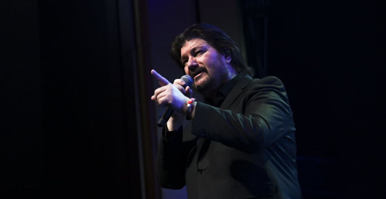 Ahmet Şafak Külliye'de Ramazan Etkinliklerinde Konser Verdi