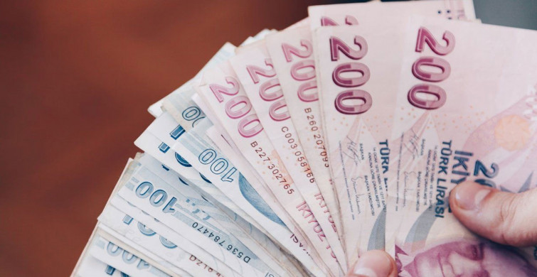 Aile ve Sosyal Hizmetler Bakanı Derya Yanık müjdeyi verdi: O paralar hesaplara yattı!
