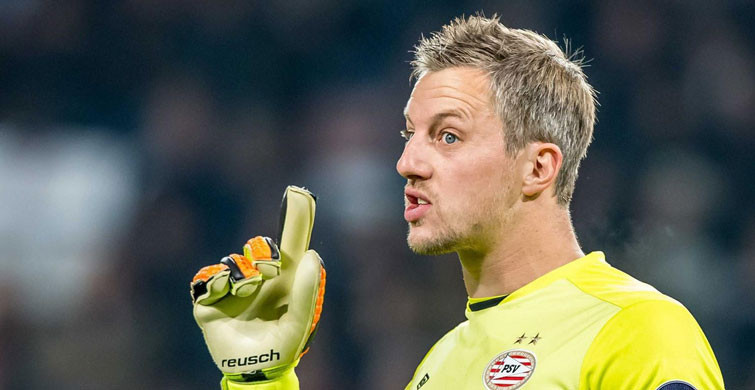 Ajax Remko Pasveer'i Transfer Etti