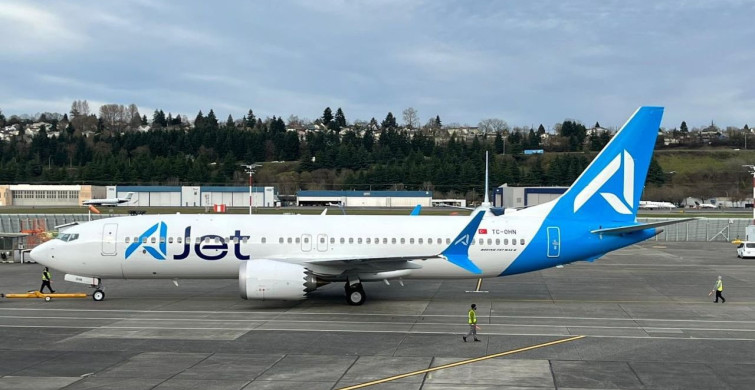AJet'in Filosu Gençleşiyor: Yeni Boeing 737-8 MAX Uçağı İstanbul'da