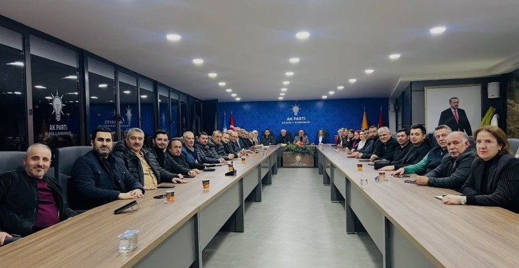 AK Parti Bilecik’te Yönetim Kurulu Toplantısı Yapıldı