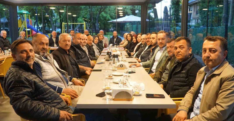 AK Parti Düzce İl Başkanlığı'ndan Kusursuz Bir Toplantı