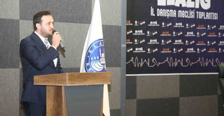 AK Parti Elazığ teşkilatı il danışma meclisi toplantısında bir araya geldi