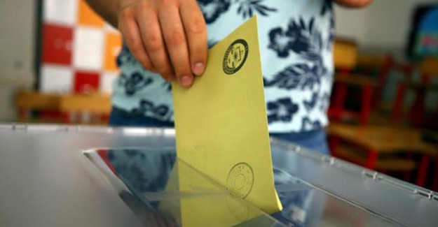 Ak Parti Hakkari'de 8 Belediyeden 6'sını Kazandı