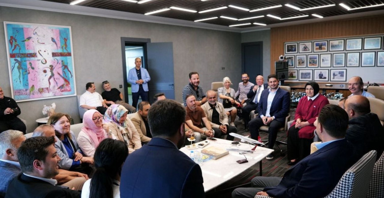 AK Parti İl başkanı Gürhan Albayrak, kutsal topraklardan dönen Hatipoğlu’nu ziyaret etti