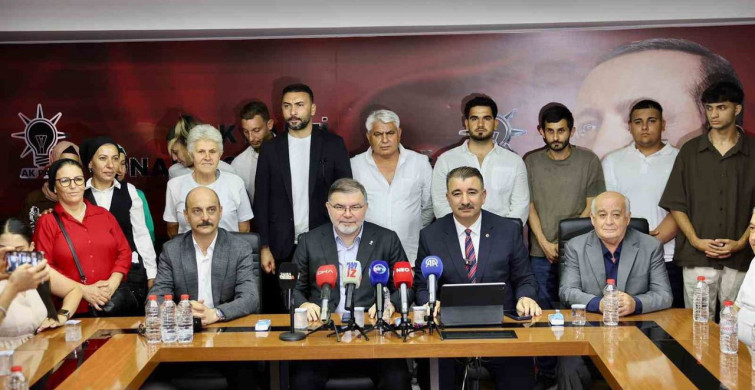 AK Parti İzmir'e 370 yeni katılım