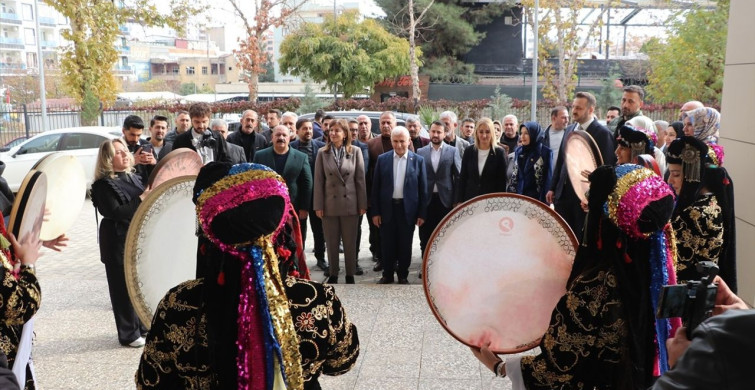 AK Parti Kadın Kolları Toplantısında 'Türkiye Yüzyılı' Vurgusu