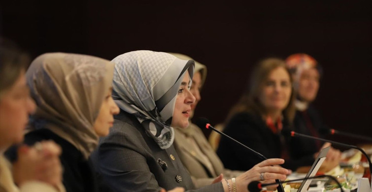 AK Parti Kadın Kolları'ndan STK'lerle İşbirliği Toplantısı