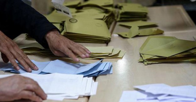 AK Parti YSK'ya Ek Dilekçe Sundu