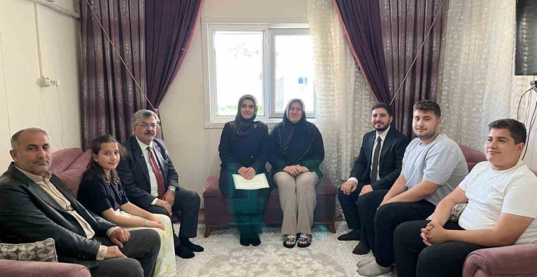 AK Parti'den Yaşlı ve Genç Üyelerine Sıcak Ziyaret