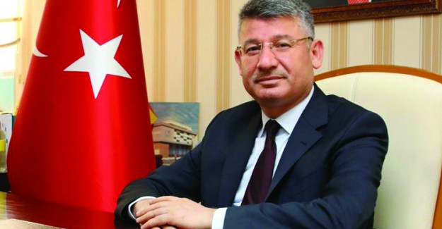 AK Parti'li Başkan Adayını Bıçaklayan Zanlı Teslim Oldu