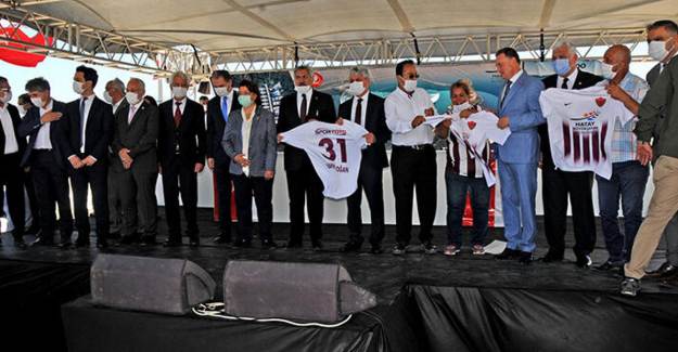 AK Parti'li ve CHP'li Vekiller, Maaşlarını Hatayspor'a Bağışladı
