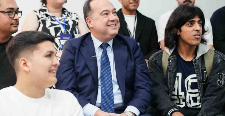 Akademi Manisa gençlerle buluştu