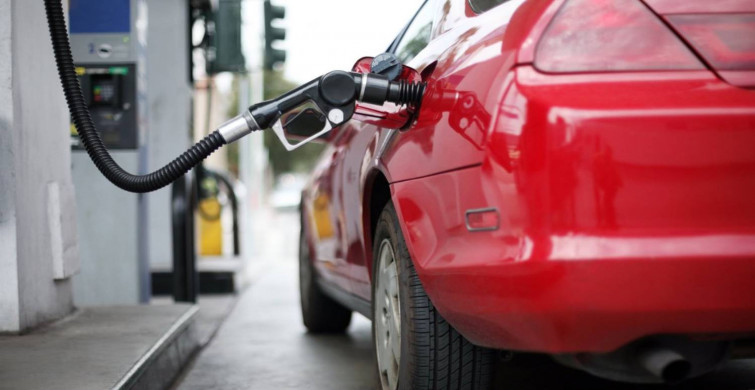 Akaryakıtta dev indirim kapıda: Benzine 1 haftada 3. kez indirim geliyor! 22 Kasım Salı güncel akaryakıt fiyatları
