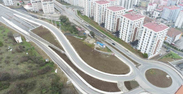 Akçaabat'ta Pulathane Bulvarı Yol Yapım Çalışmaları Devam Ediyor