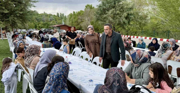 Akçadağ’da Anneler Günü Etkinliği