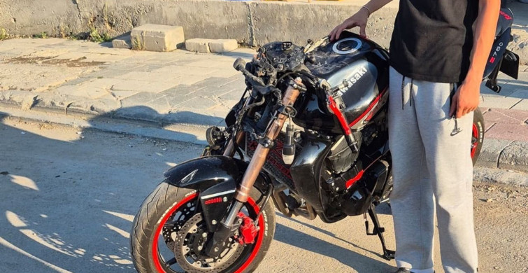 Akçadağ'da otomobil ile motosiklet çarpıştı: 2 yaralı