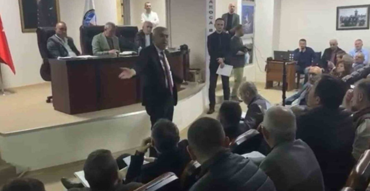 Akçakoca Belediye Meclisi'nde Gergin Anlar