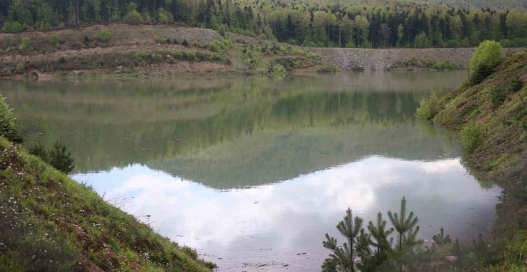 Akçay Barajı Tam Kapasiteye Ulaştı: Sapanca Gölü'ne Destek