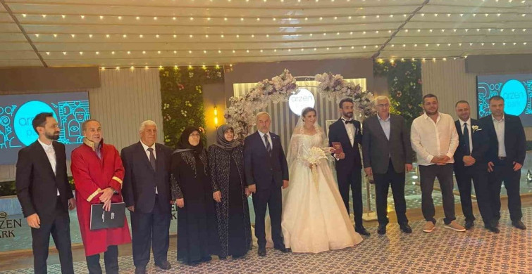 Akdağ ve Sezer Ailelerinin Düğün Sevinci