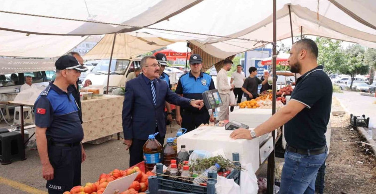 Akdeniz Zabıtasından Semt Pazarlarına Sıkı Denetim