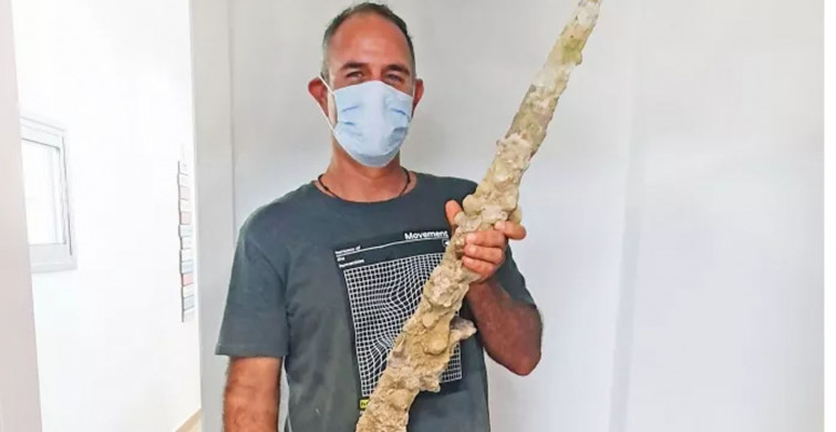 Akdeniz'de Heyecan Yaratan Keşif! 900 Yıllık Kılıç Heyecan Yarattı