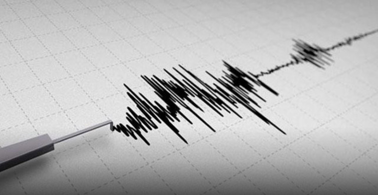 Akdeniz'de Korkutan Deprem! Dakikalar Arayla İki Kez Sallandı