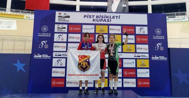 Akhisar Bisiklet Takımı Konya'dan 5 Madalya ile Döndü